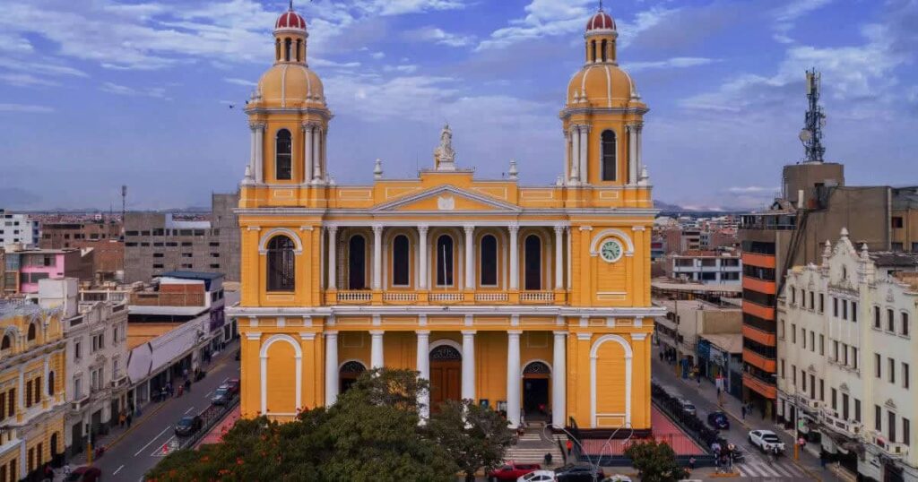 Suelo en Chiclayo: qué es y qué debes saber antes de construir